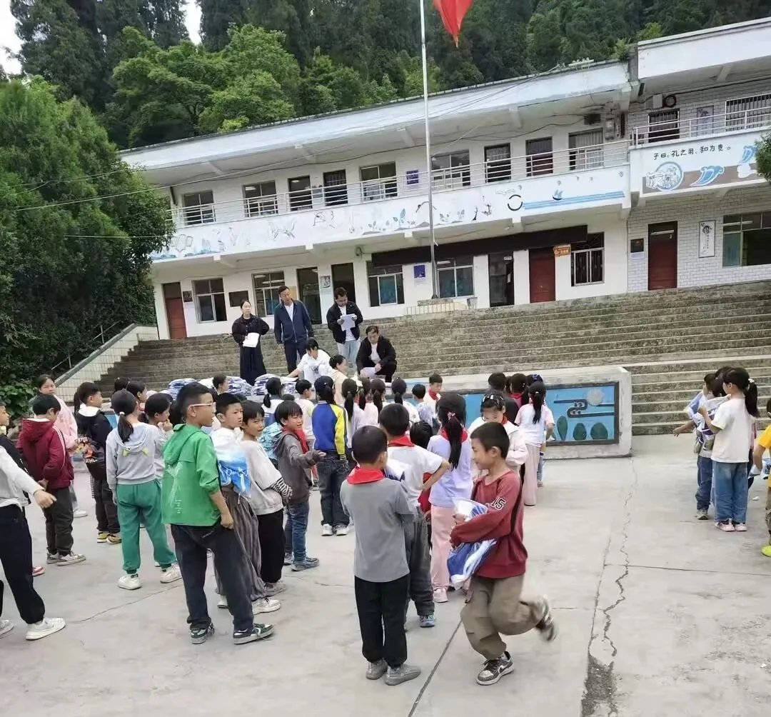 科学教师王万江